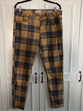 Women’s Straight Leg Plaid Jeans in Mustard and Black